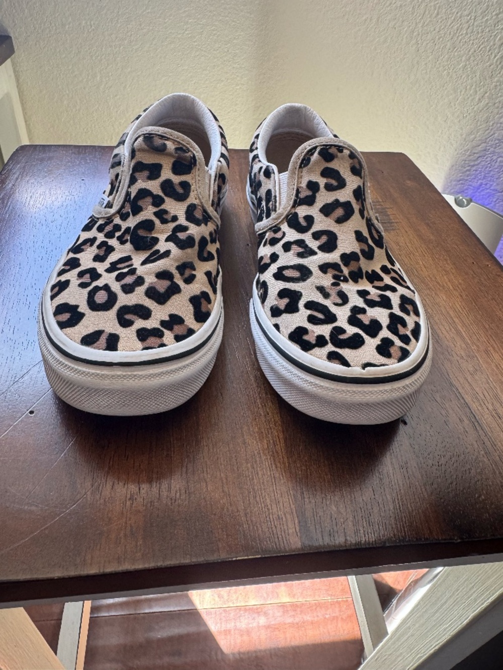 Used Vans Low Top Leopard Girls Tennis Shoes Size 3